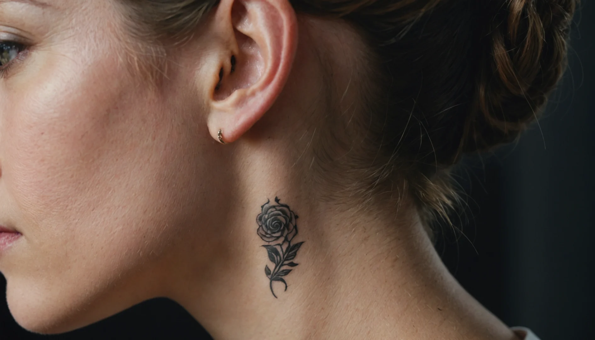 Sitemapcdatahttpsmodeinf Inetcomtatouage Rose Derriere Oreille